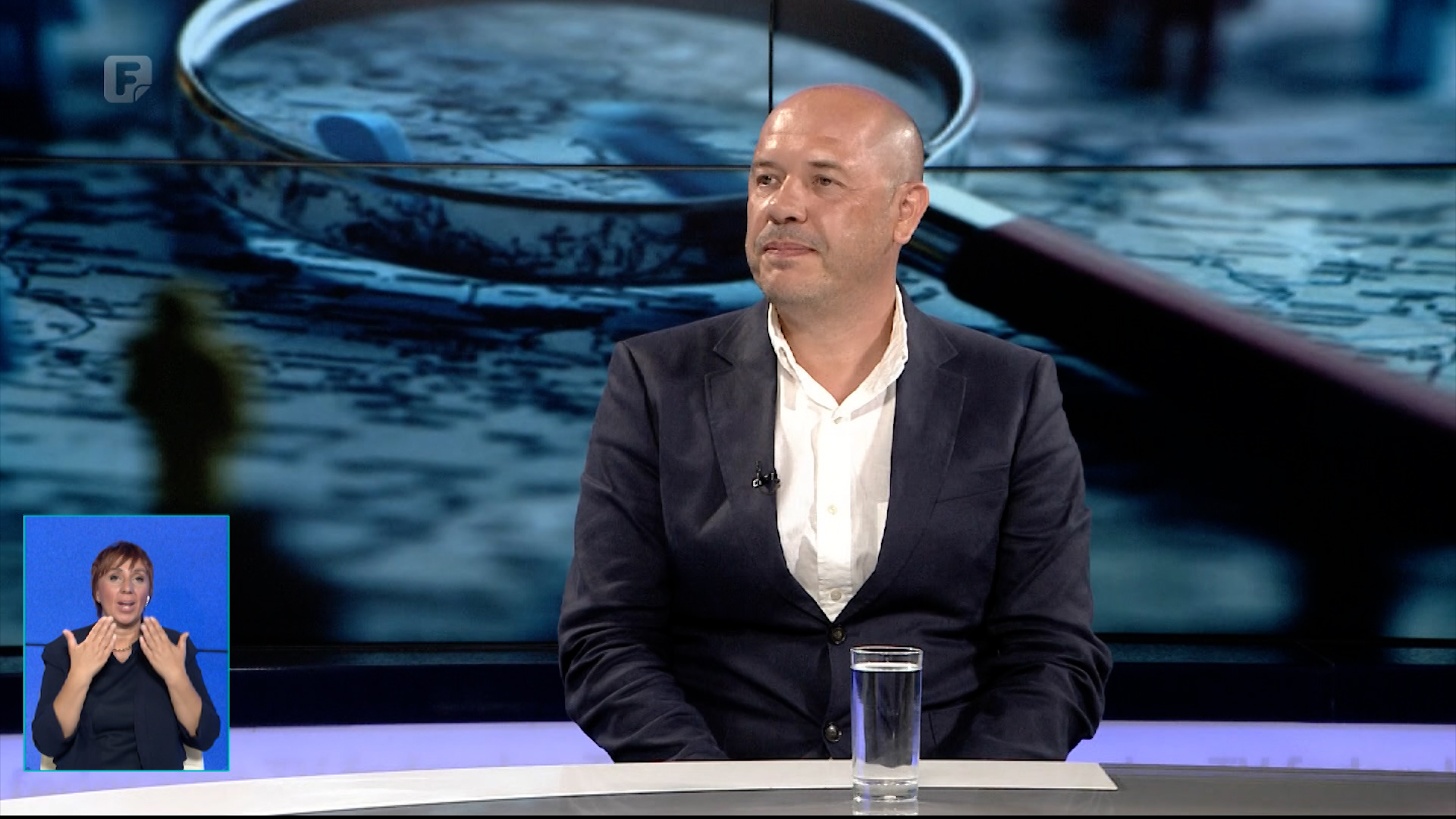 Efendić o odlasku iz BiH: Gora je politička nestabilnost od nezaposlenosti